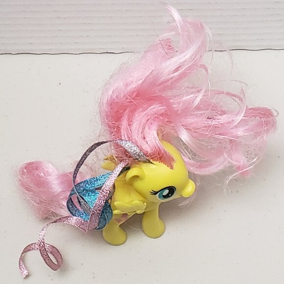 My Little Pony Fluttershy Birthday Surprise G4 - Picture 4 of 7